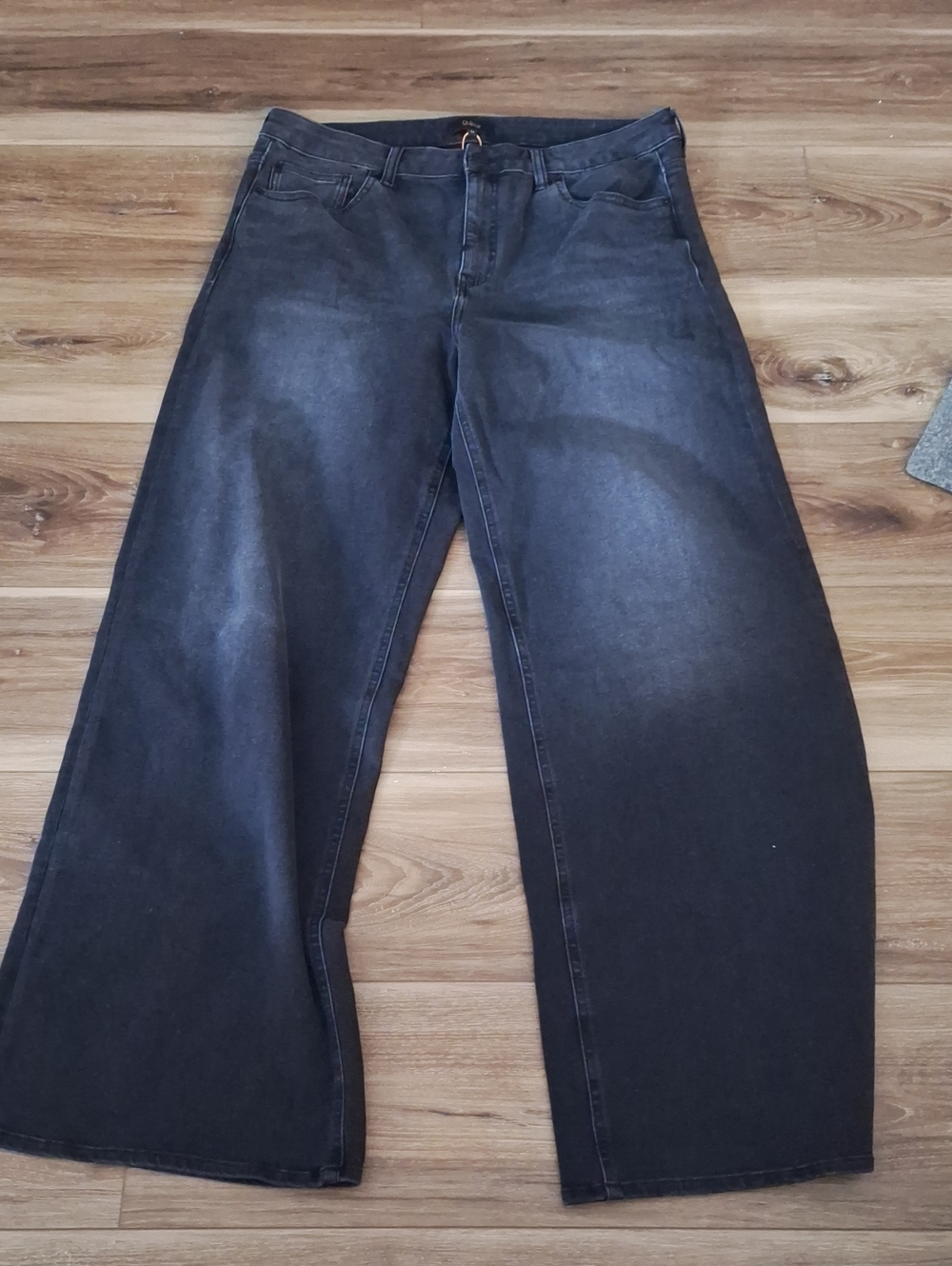 Quince Bella Stretch Wide Leg Jeans Faded Black 32 NWT 32" inseam - Picture 4 of 4